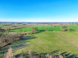 Photo 26- click for photo gallery